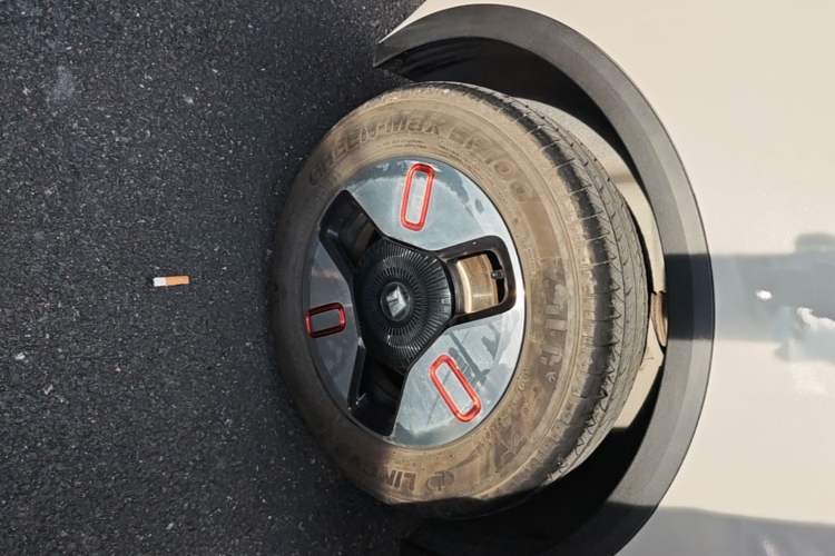 Used Baojun KiWi EV 2022 Designer Lite Edition Ternary Lithium Right Rear Wheel Hub
