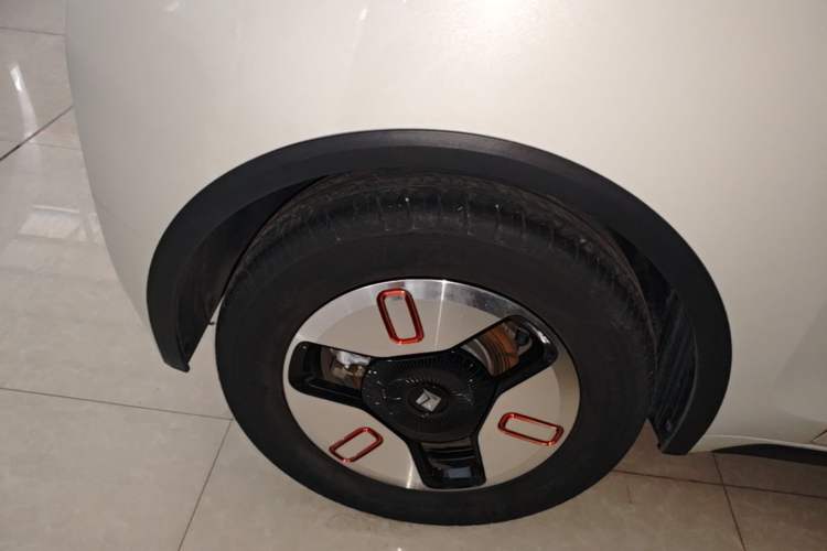 Used Baojun KiWi EV 2022 Artist Lite Edition Lithium Iron Phosphate Right Rear Wheel Hub