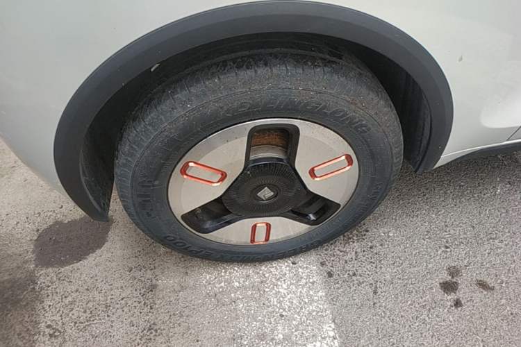 Used Baojun KiWi EV 2022 Artist Lite Edition Ternary Lithium Right Rear Wheel Hub