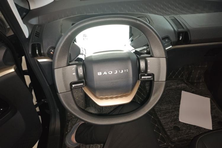 Used Baojun KiWi EV 2022 Artist Lite Edition Lithium Iron Phosphate Steering Wheel