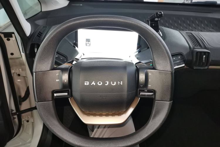 Used Baojun KiWi EV 2022 Artist Lite Edition Lithium Iron Phosphate Steering Wheel