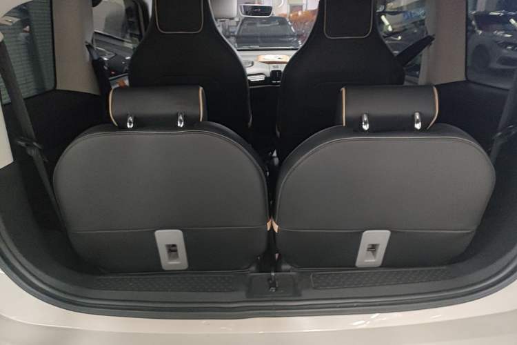 Used Baojun KiWi EV 2022 Artist Lite Edition Ternary Lithium Trunk