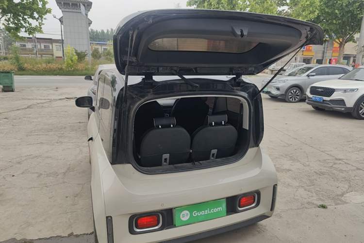 Used Baojun KiWi EV 2022 Artist Lite Edition Lithium Iron Phosphate Trunk