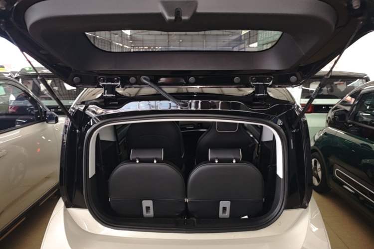 Used Baojun KiWi EV 2022 Artist Lite Edition Lithium Iron Phosphate Trunk