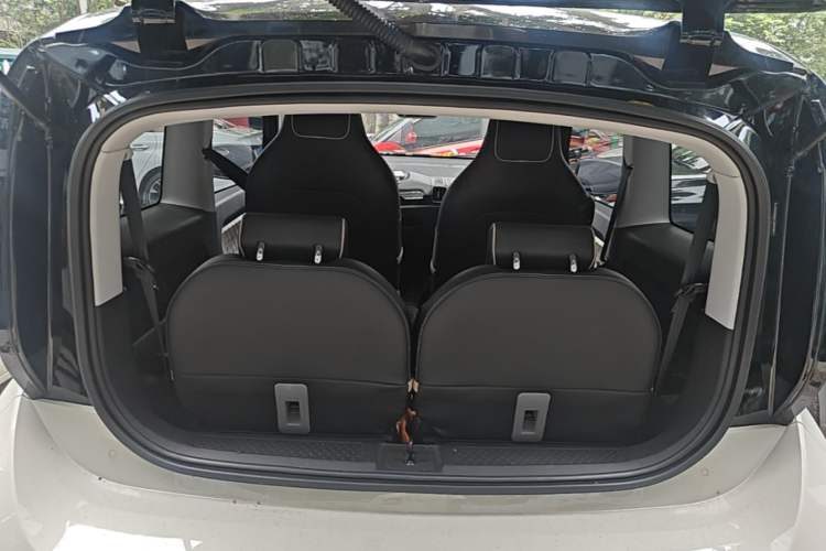 Used Baojun KiWi EV 2022 Artist Lite Edition Ternary Lithium Trunk