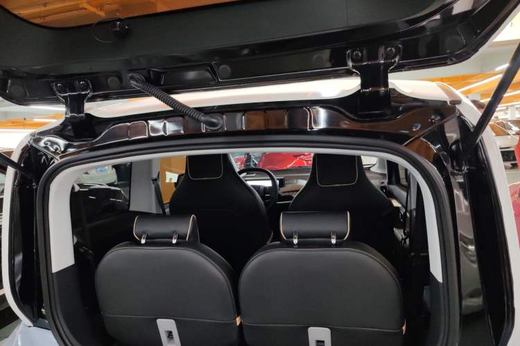 Used Baojun KiWi EV 2022 Artist Lite Edition Ternary Lithium Trunk