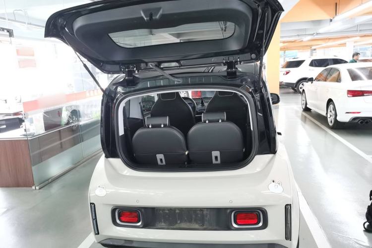 Used Baojun KiWi EV 2022 Artist Lite Edition Lithium Iron Phosphate Trunk