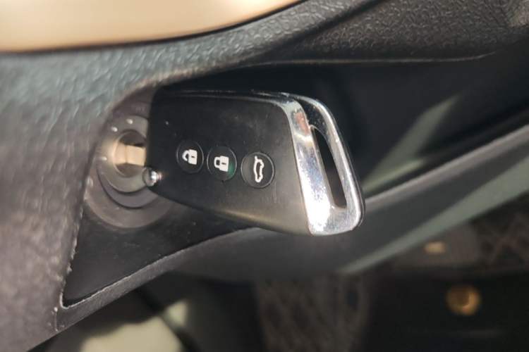 Used Baojun KiWi EV 2022 Designer Lite Edition Ternary Lithium Vehicle Key