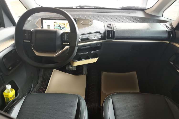 Used Baojun KiWi EV 2022 Designer Lite Edition Ternary Lithium Center Console