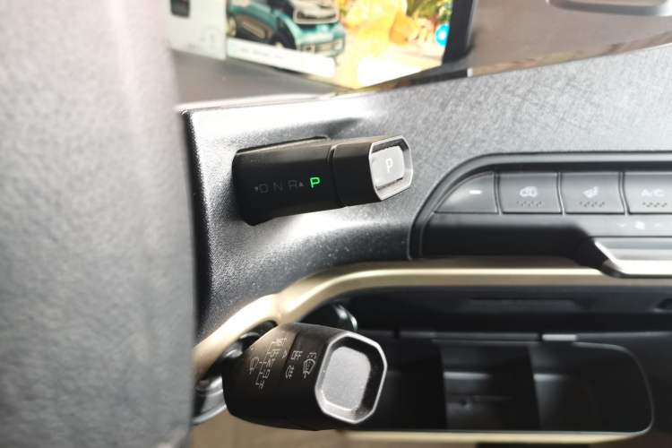 Used Baojun KiWi EV 2022 Designer Lite Edition Ternary Lithium Gear Lever