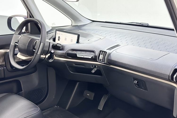 Used Baojun KiWi EV 2022 Artist Lite Edition Ternary Lithium Interior 3