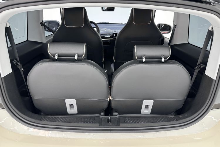 Used Baojun KiWi EV 2022 Artist Lite Edition Ternary Lithium Interior 6