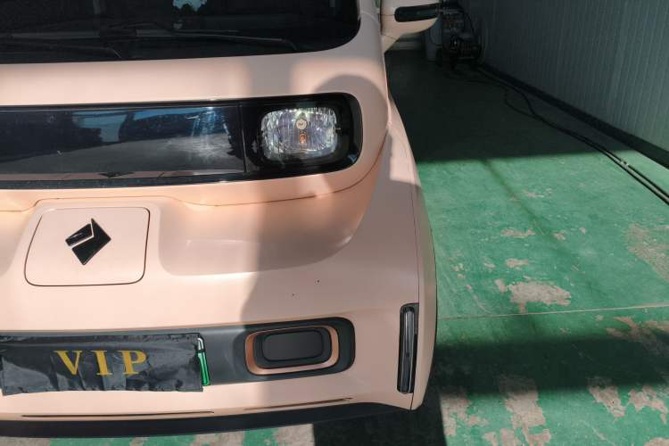 Used Baojun KiWi EV 2022 Designer Lite Edition Lithium Iron Phosphate Left Front Headlight
