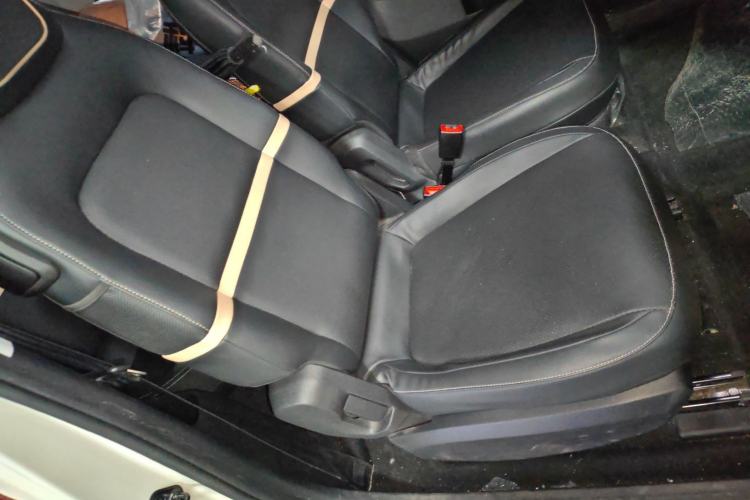 Used Baojun KiWi EV 2022 Designer Lite Edition Ternary Lithium Right Front Seat