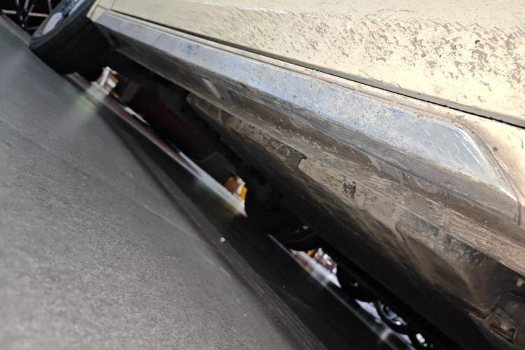 Used Baojun KiWi EV 2022 Designer Lite Edition Ternary Lithium Right Side Sill
