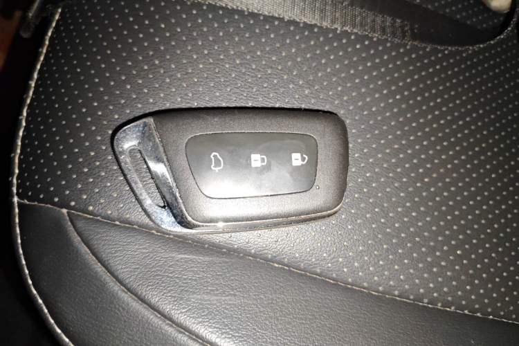 Used Baojun KiWi EV 2022 Designer Lite Edition Ternary Lithium Vehicle Key