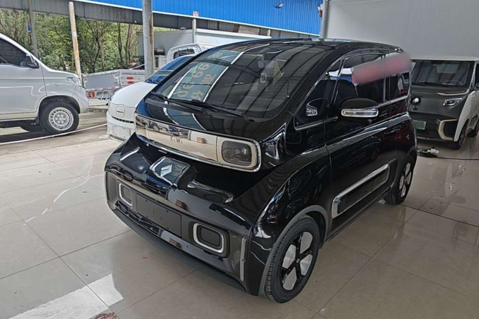 Used Baojun KiWi EV 2023 Smart Luxury Edition Lithium Iron Phosphate Front Left 45 Deg