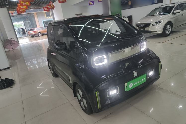 Used Baojun KiWi EV 2023 DJI Edition Lithium Iron Phosphate Front Right 45 Deg