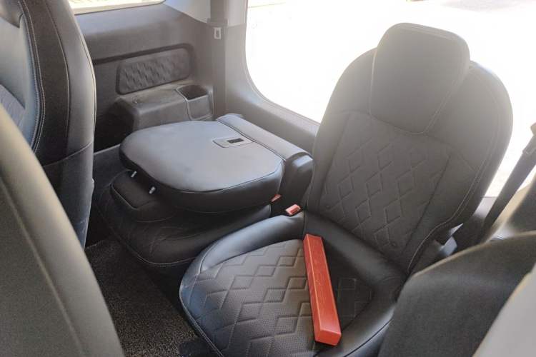 Used Baojun KiWi EV 2023 DJI Edition Lithium Iron Phosphate Left Rear Seat