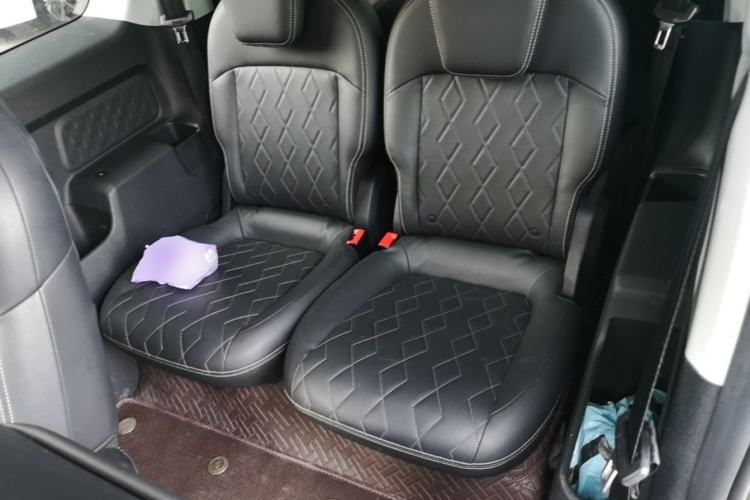 Used Baojun KiWi EV 2023 Smart Luxury Edition Ternary Lithium Left Rear Seat
