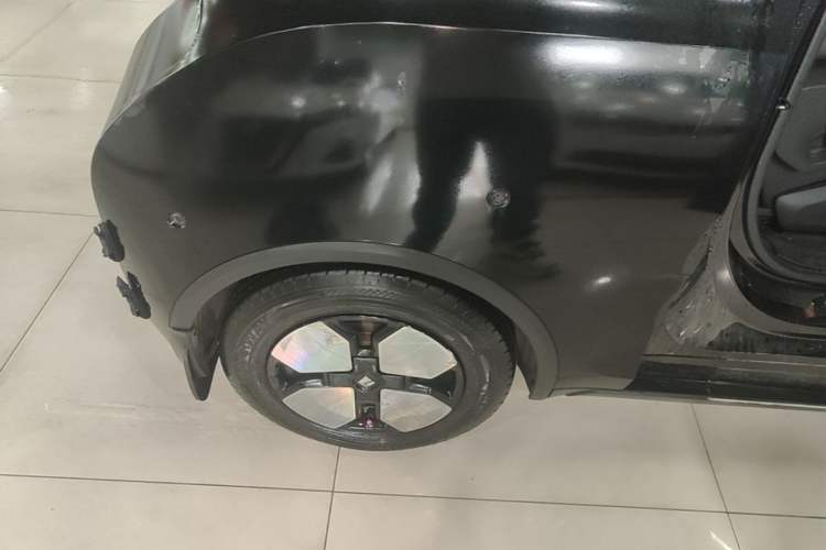 Used Baojun KiWi EV 2023 DJI Edition Lithium Iron Phosphate Right Rear Wheel Hub