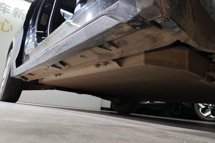 Used Baojun KiWi EV 2023 DJI Edition Lithium Iron Phosphate Right Side Sill