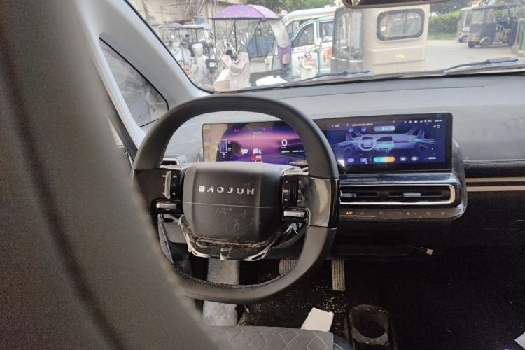 Used Baojun KiWi EV 2023 DJI Edition Lithium Iron Phosphate Steering Wheel