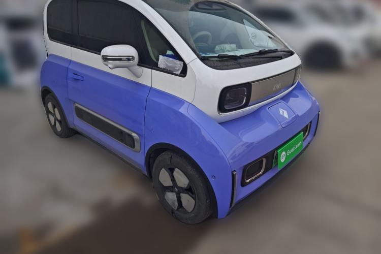 Used Baojun KiWi EV 2023 DJI Edition Ternary Lithium Front Right 45 Deg