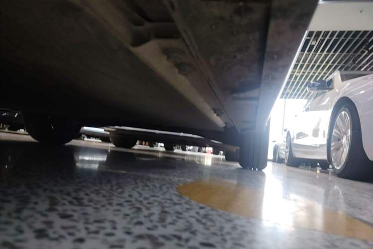 Used Baojun KiWi EV 2023 DJI Edition Lithium Iron Phosphate Left Side Sill
