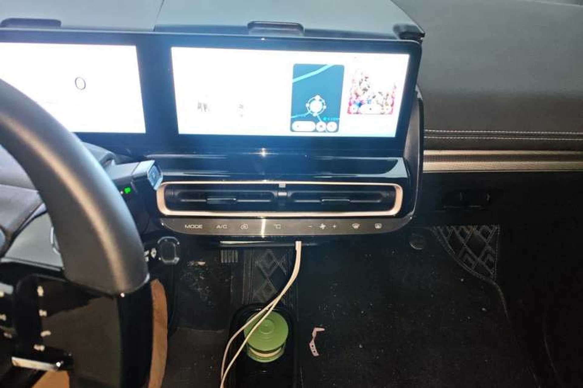 Used Baojun KiWi EV 2023 DJI Edition Lithium Iron Phosphate Audio And AC Panel