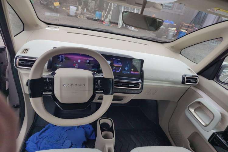 Used Baojun KiWi EV 2023 DJI Edition Ternary Lithium Center Console