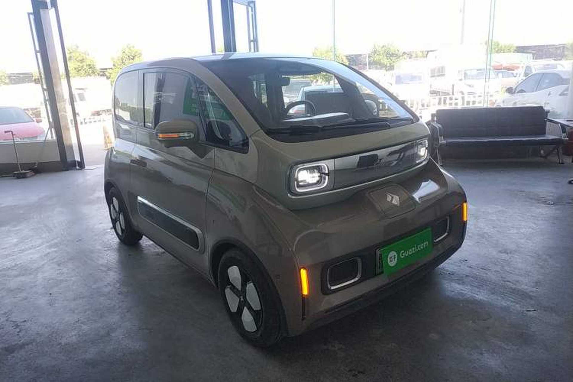 Used Baojun KiWi EV 2023 DJI Edition Lithium Iron Phosphate Front Right 45 Deg