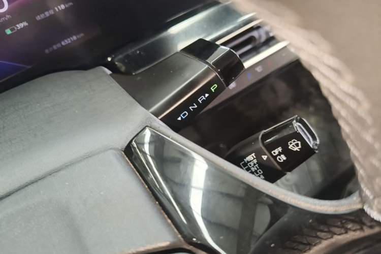 Used Baojun KiWi EV 2023 Smart Luxury Edition Ternary Lithium Gear Lever