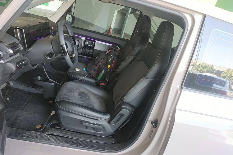Used Baojun KiWi EV 2023 DJI Edition Lithium Iron Phosphate Left Front Seat