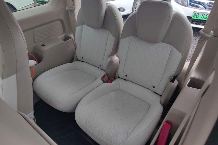 Used Baojun KiWi EV 2023 DJI Edition Ternary Lithium Left Rear Seat