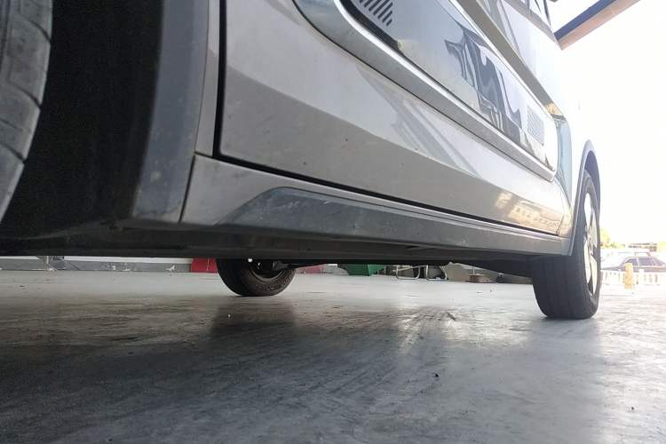 Used Baojun KiWi EV 2023 DJI Edition Lithium Iron Phosphate Left Side Sill