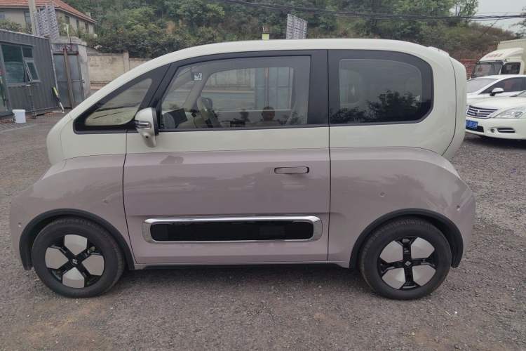 Used Baojun KiWi EV 2023 DJI Edition Ternary Lithium Left Side