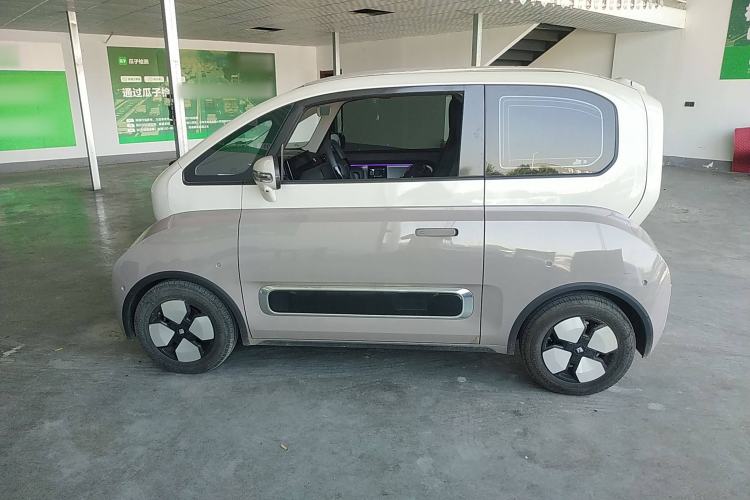 Used Baojun KiWi EV 2023 DJI Edition Lithium Iron Phosphate Left Side