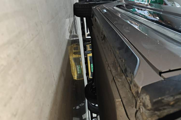 Used Baojun KiWi EV 2023 DJI Edition Ternary Lithium Right Side Sill