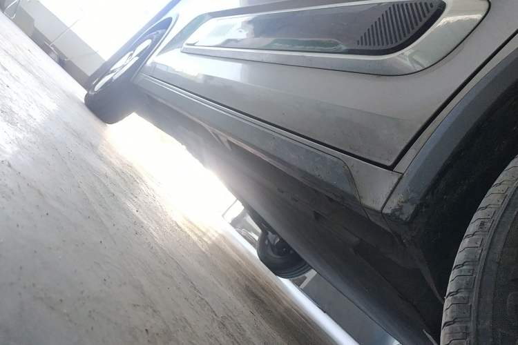 Used Baojun KiWi EV 2023 DJI Edition Lithium Iron Phosphate Right Side Sill