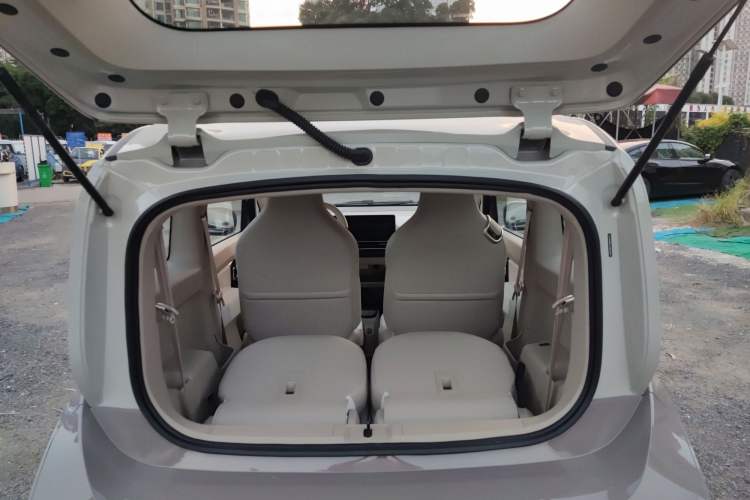 Used Baojun KiWi EV 2023 DJI Edition Lithium Iron Phosphate Trunk
