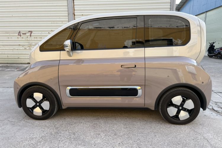 Used Baojun KiWi EV 2023 DJI Edition Lithium Iron Phosphate Exterior 5