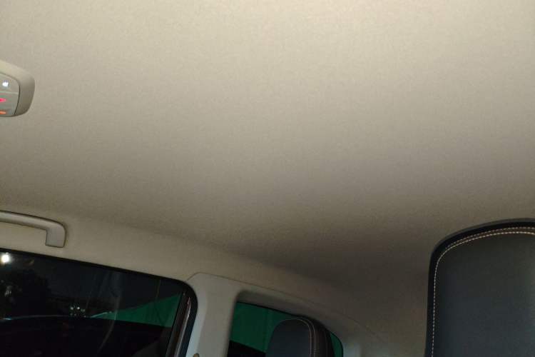 Used Baojun KiWi EV 2023 DJI Edition Lithium Iron Phosphate Headliner