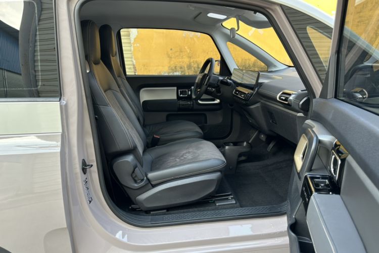 Used Baojun KiWi EV 2023 DJI Edition Lithium Iron Phosphate Interior 2
