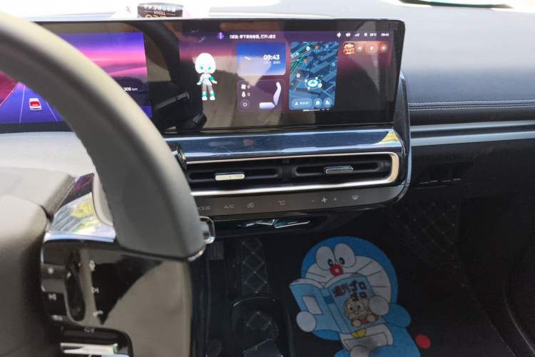 Used Baojun KiWi EV 2023 Smart Trend Edition Ternary Lithium Audio And AC Panel