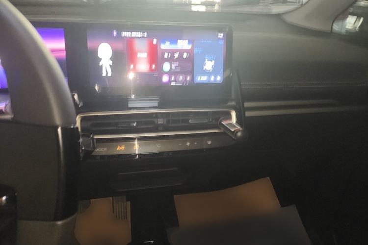 Used Baojun KiWi EV 2023 Smart Trend Edition Ternary Lithium Center Console