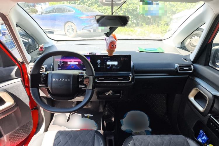 Used Baojun KiWi EV 2023 Smart Trend Edition Ternary Lithium Center Console
