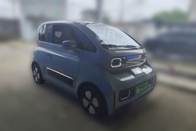 Used Baojun KiWi EV 2023 DJI Edition Lithium Iron Phosphate Front Right 45 Deg
