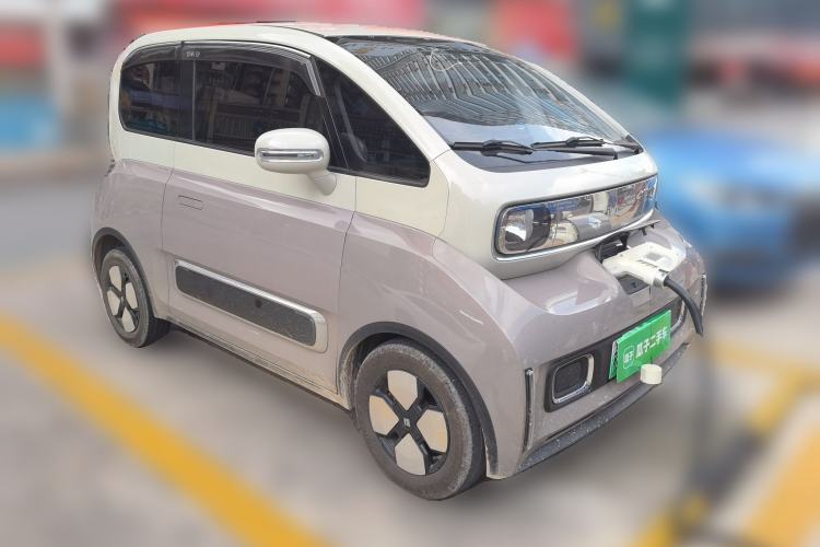 Used Baojun KiWi EV 2023 Smart Trend Edition Ternary Lithium Front Right 45 Deg