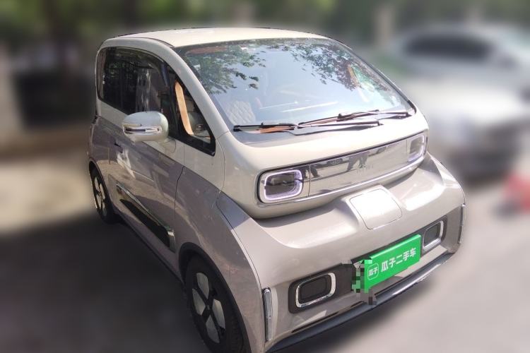 Used Baojun KiWi EV 2023 Smart Luxury Edition Ternary Lithium Front Right 45 Deg